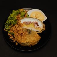Burger z Tuńczykiem wędzonym