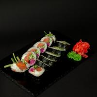 Futomaki z łososiem wędzonym